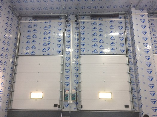 工業(yè)提升門