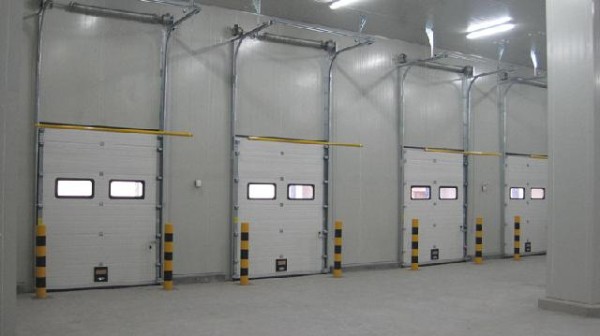 豪華車庫(kù)門(mén)