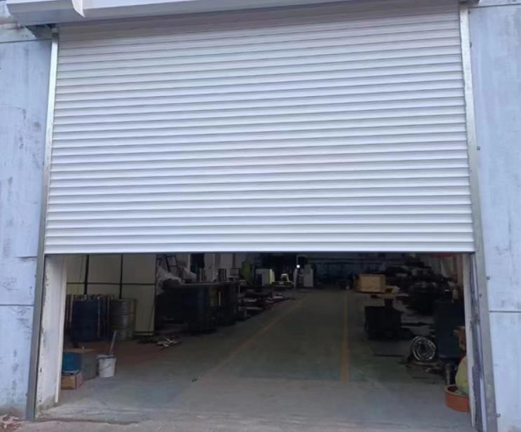 廠房快速卷簾門新式軌道有何目的及特點(diǎn)？