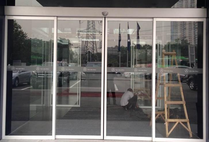 如何延長(zhǎng)玻璃門使用壽命