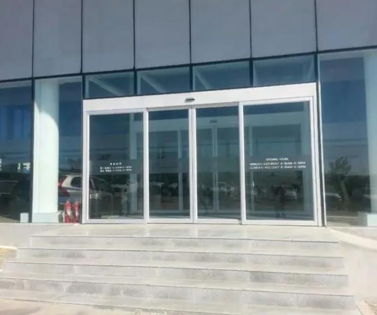 如何選購和定制自動門？