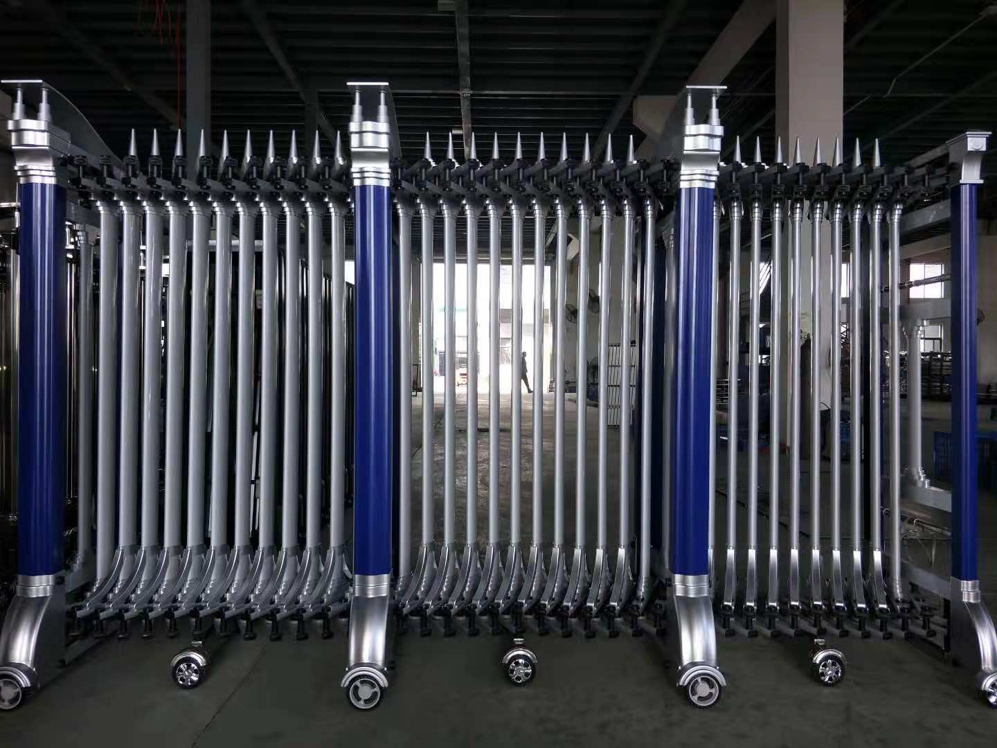 福永工廠安裝伸縮門(mén)地面不平怎么辦