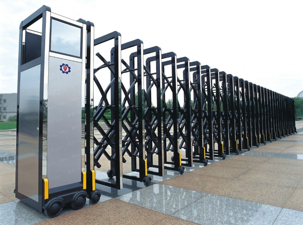 伸縮門的維修與更換：海峰自動門的專業(yè)服務(wù)