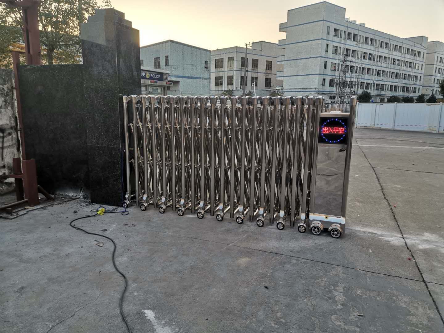 長安自動(dòng)伸縮門機(jī)頭部分維修價(jià)格